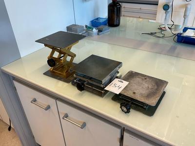 Overview picture of Lab jack (3x)